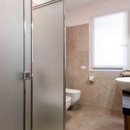 Ξενοδοχείο Nevada Μπελάρια-Ιτζέα Μαρίνα